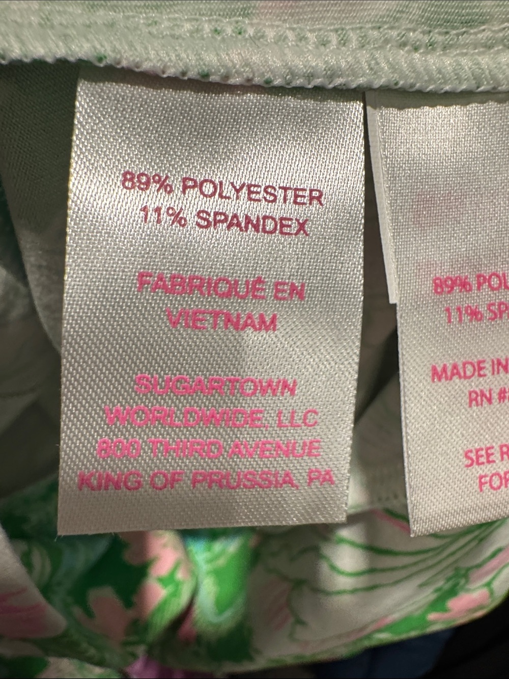 Lilly Pulitzer Eleni UPF 50+ Pullover Putting Green Poppyland - Picture 7 of 7